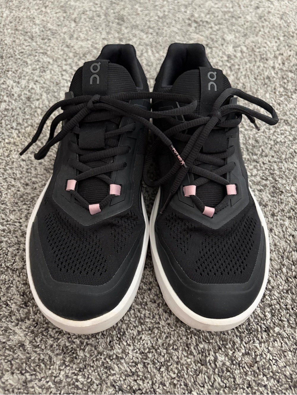 On Running Roger Women’s Black Sneakers with Pink Accents and White Sole